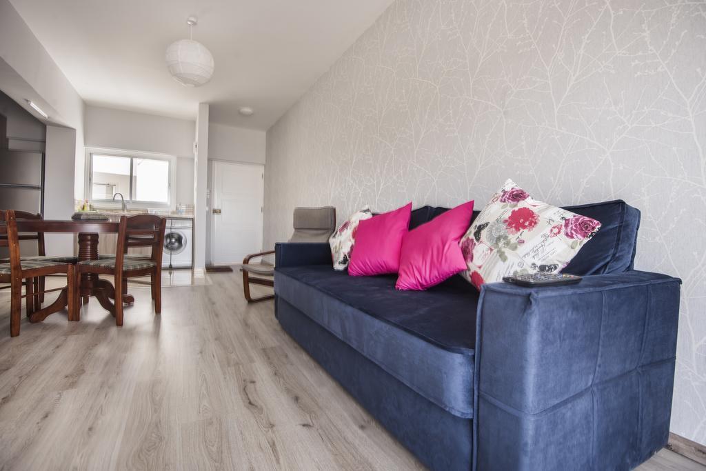 St.Helena Court Apartment Ларнака Екстериор снимка